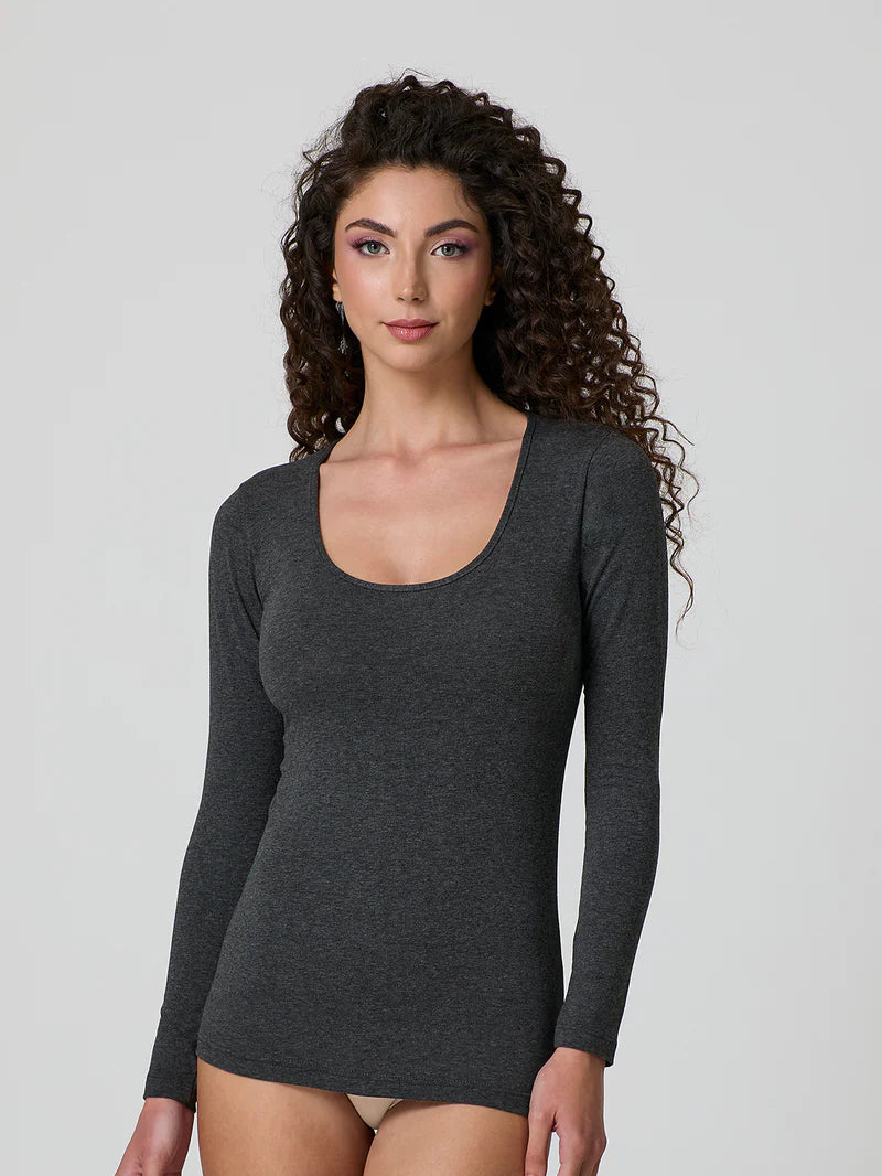 Maglia Jadea a scollo lollo in cotone elasticizzato