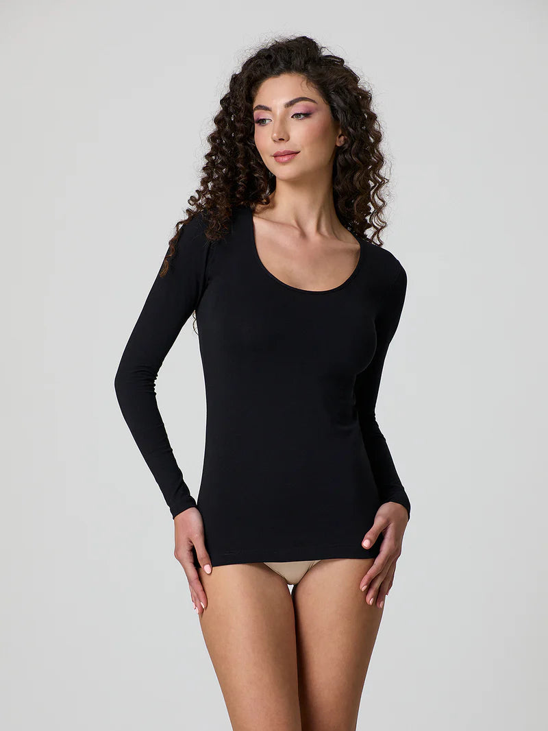Maglia Jadea a scollo lollo in cotone elasticizzato