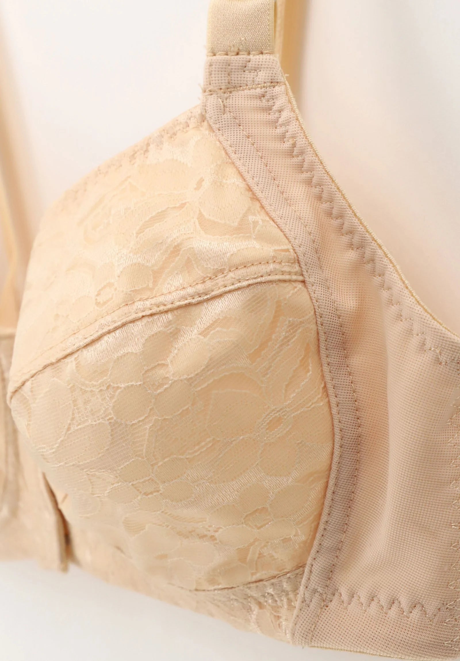 Reggiseno Lepel con apertura frontale senza ferretto in pizzo