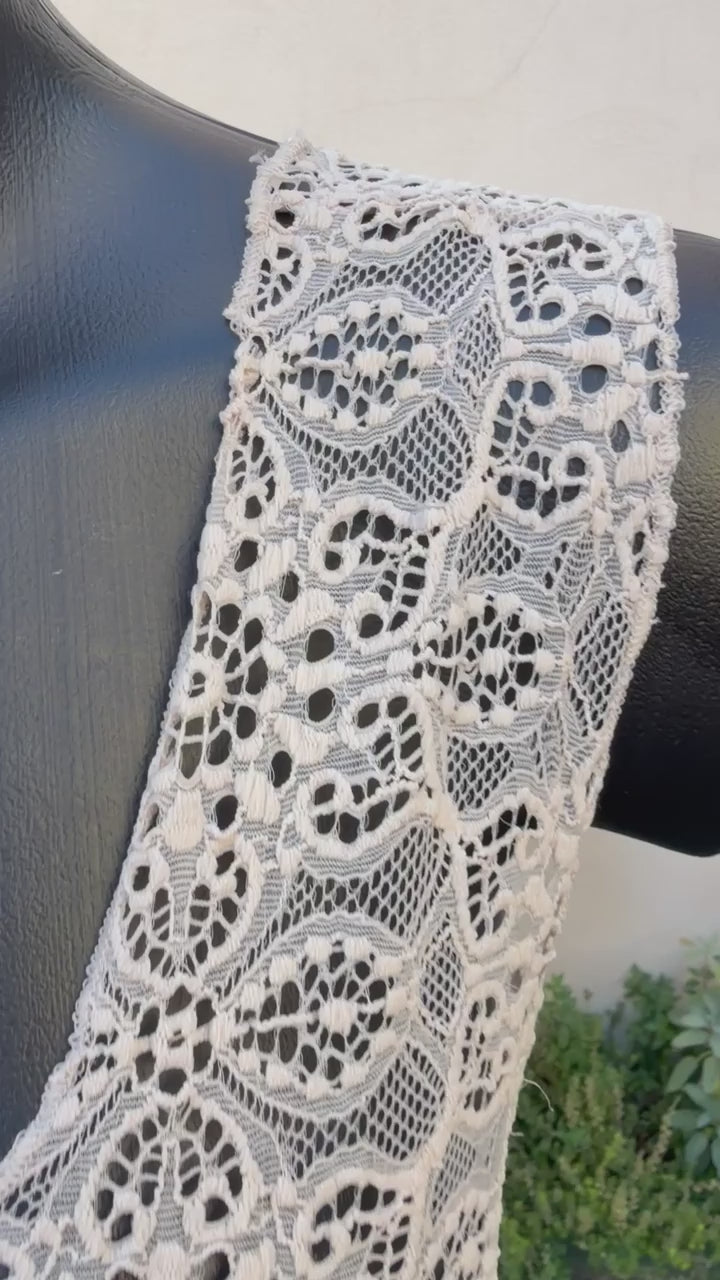 Body sottogiacca esternabile  in pizzo Made in Italy